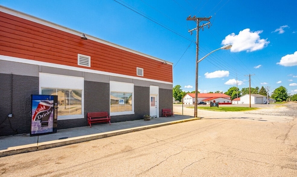 More Photos Of 100 S Brookville Pike, West College Corner Freestanding For Sale