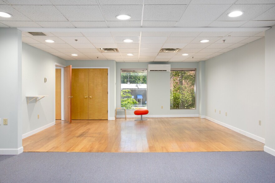 More Photos Of 125 Pecks Rd, Pittsfield Warehouse For Sale