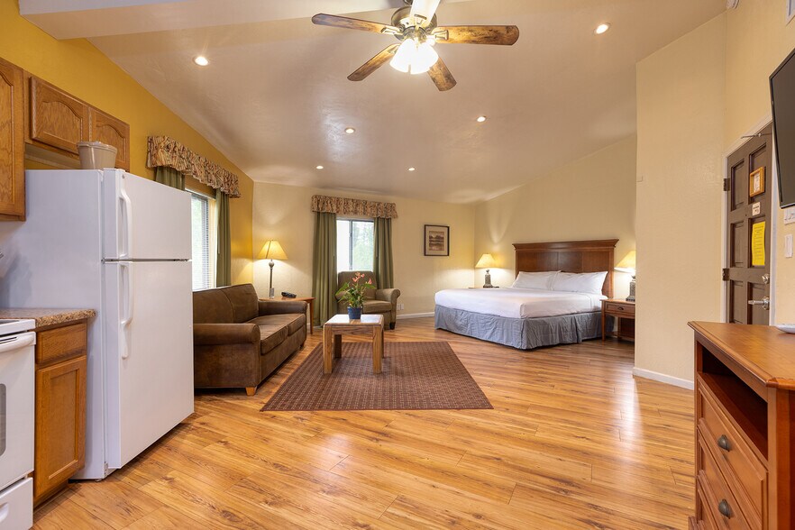 More Photos Of 5829 Buck Springs Rd, Pinetop Hotel For Sale