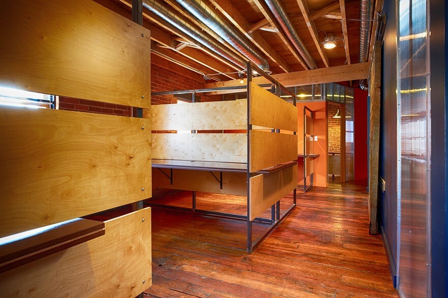 More Photos Of 154 S Madison St, Spokane Freestanding For Lease