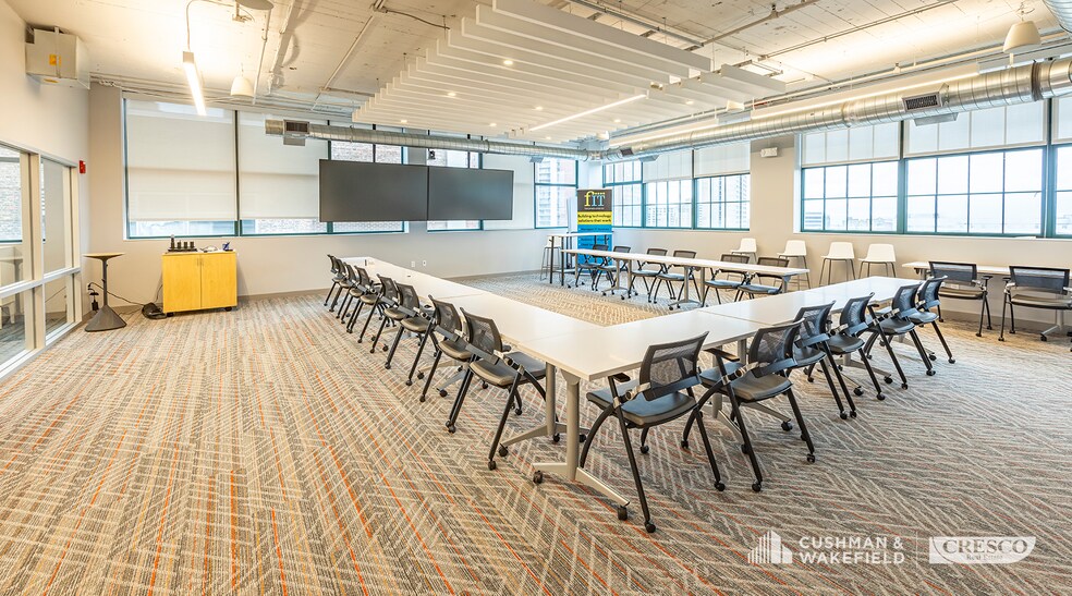 More Photos Of 1375 Euclid Ave, Cleveland Office For Lease