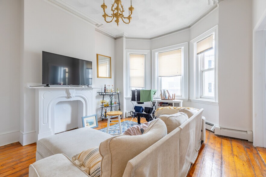 More Photos Of 291-293 E St, Boston Apartments For Sale