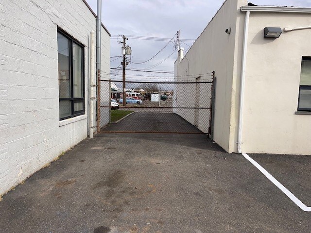 More Photos Of 169 Liberty Ave, Mineola Office For Sale