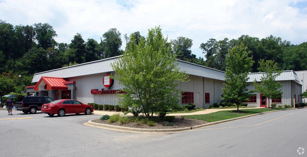 More Photos Of 1070 Tunnel Rd, Asheville General Retail For Lease