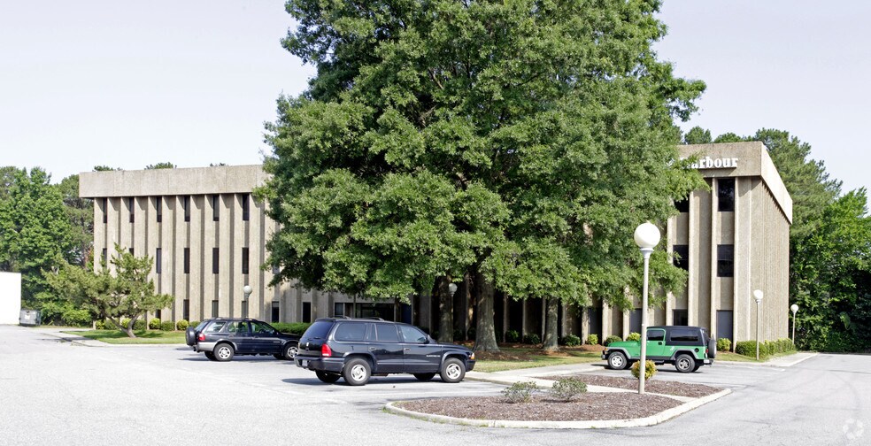 More Photos Of 101 N Lynnhaven Rd, Virginia Beach Office For Lease