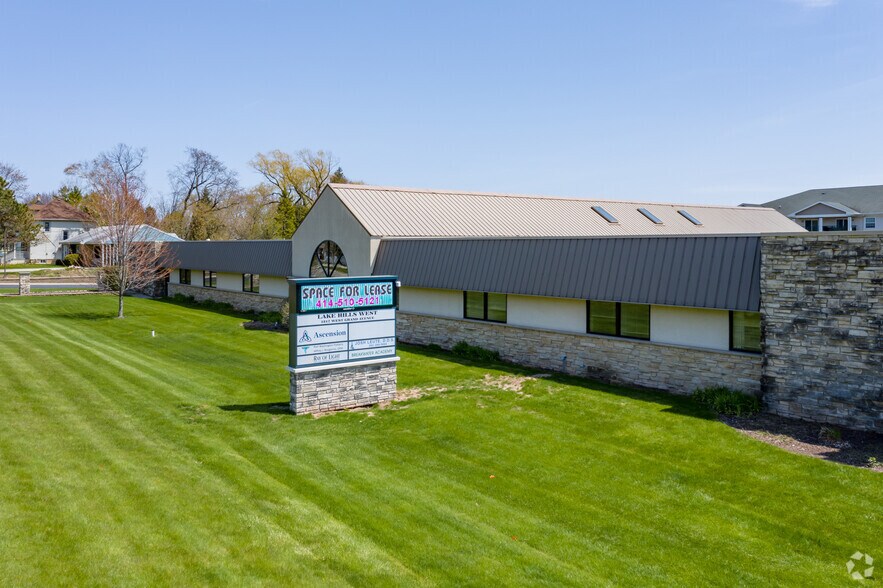 More Photos Of 1317 W Grand Ave, Port Washington Medical For Lease