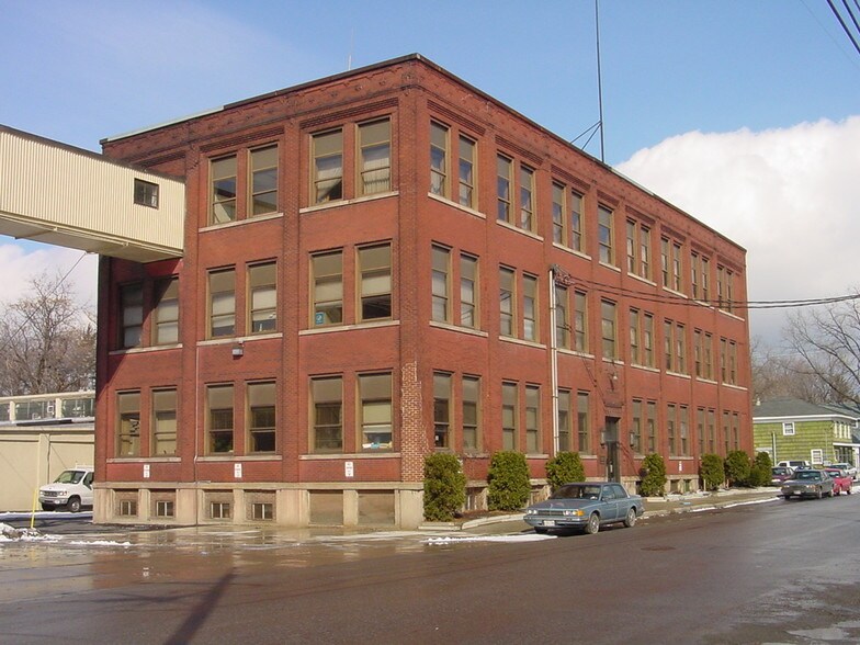 Primary Photo Of 26 Harvester Ave, Batavia Medical For Lease