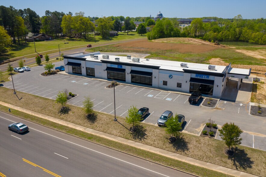 More Photos Of 1270 Union University Dr, Jackson Medical For Sale