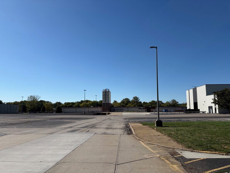 More Photos Of 20 S Van Buren Ave, Barberton Land For Lease