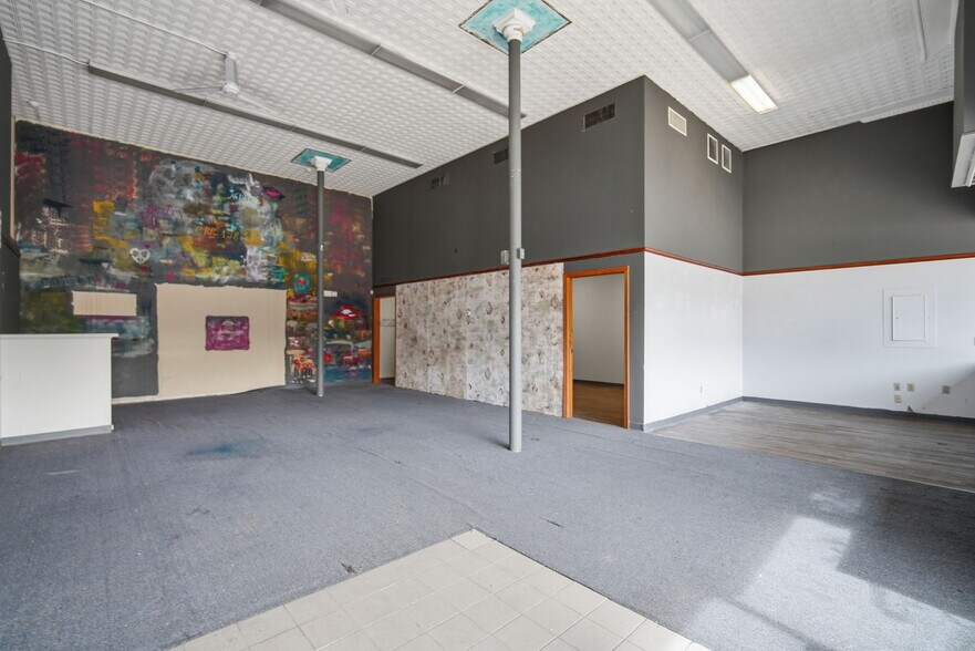 More Photos Of 48 Elm St, Westfield Storefront For Lease