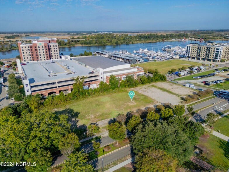 More Photos Of 615 N Front St, Wilmington Storefront Retail Office For Sale