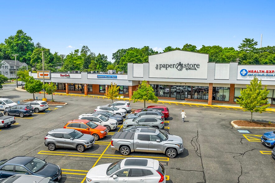 More Photos Of 238-310 Grove St, Braintree Unknown For Lease