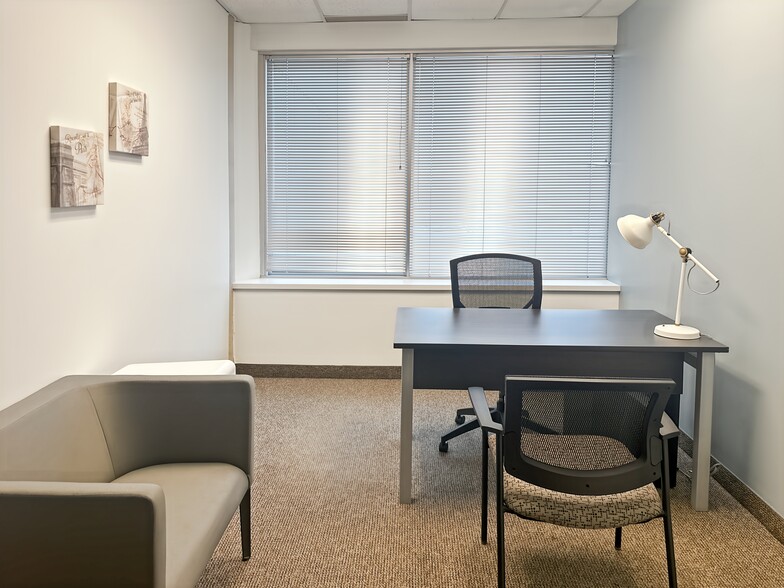 More Photos Of 4145 North Service Rd, Burlington Coworking Space