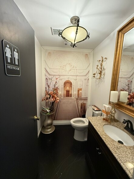 More Photos Of 3336 E Ridge Rd, Lansing General Retail For Lease