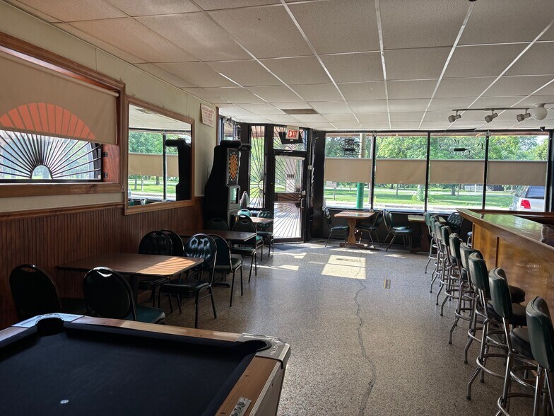 More Photos Of 3500 W Lake St, Chicago Storefront Retail Residential For Sale