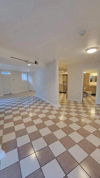 More Photos Of 116-120 Record St, Frederick Office Residential For Lease