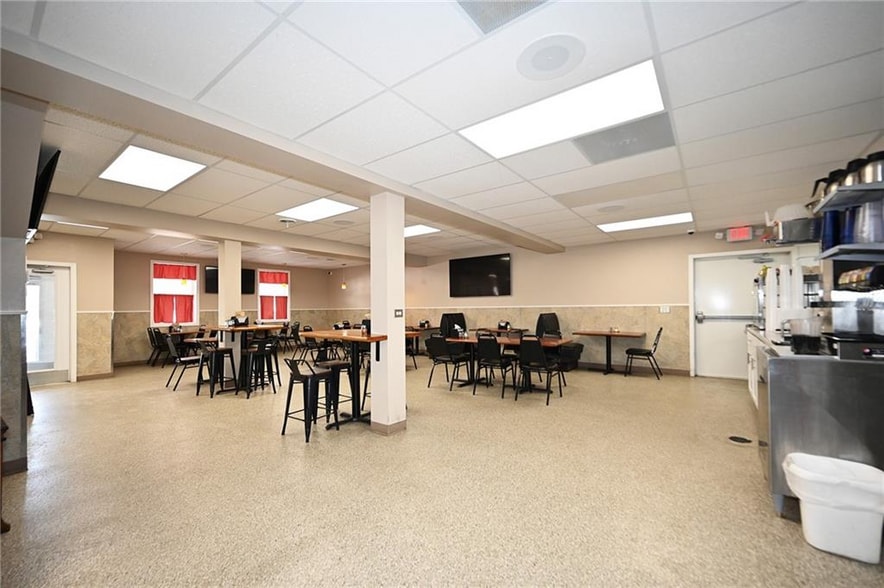 More Photos Of 203 Main St, Dearborn Restaurant For Sale