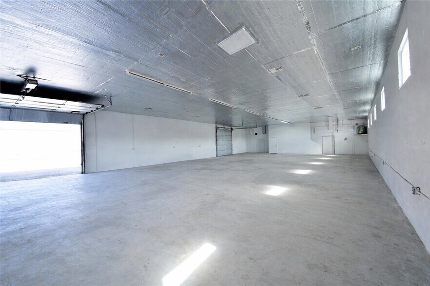 More Photos Of 6010 Wall St, Port Richey Warehouse For Sale