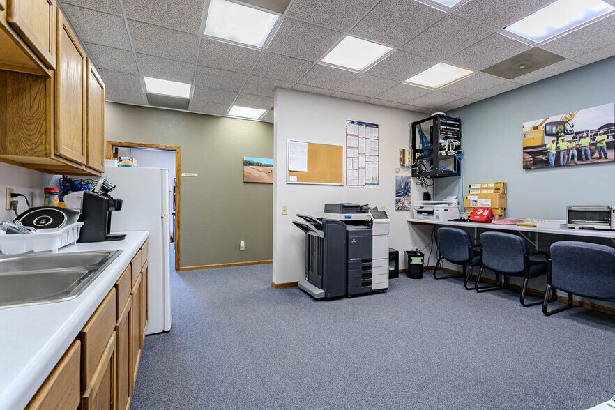 More Photos Of 3205 Terrace Ct, Wausau Office For Sale