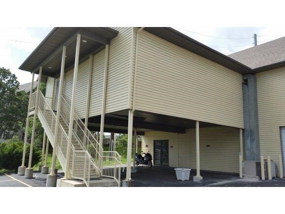 More Photos Of 2410 Hwy 76, Branson Storefront For Lease