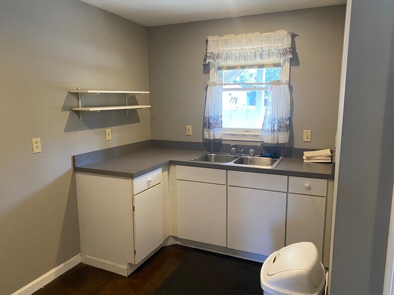 More Photos Of 250 US Route 1, Scarborough Office For Lease