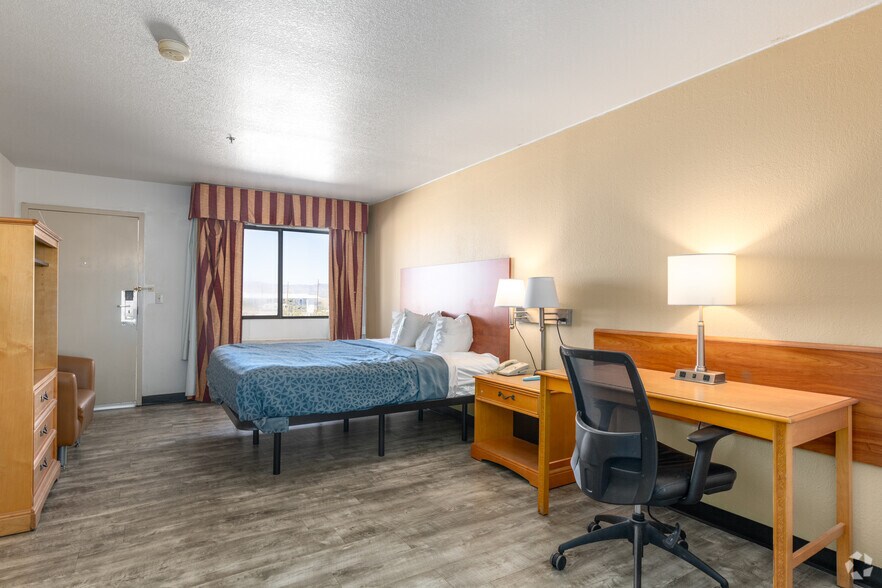 More Photos Of 1408 South Main St, Lordsburg Hotel For Sale