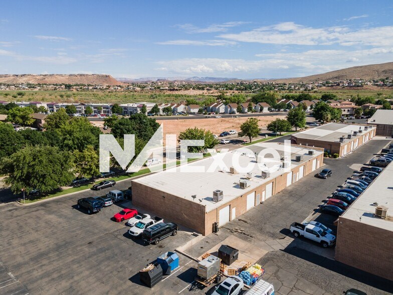 More Photos Of 1316 S 400 E, St George Showroom For Lease