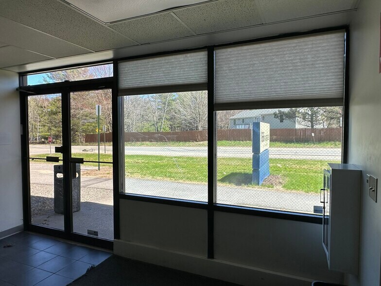 More Photos Of 166 Riverside Industrial Pky, Portland Shelter For Lease