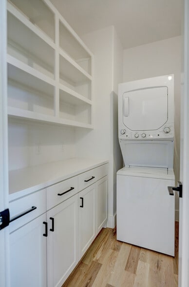 More Photos Of 1700 Spoke St, Oklahoma City Office Residential For Sale