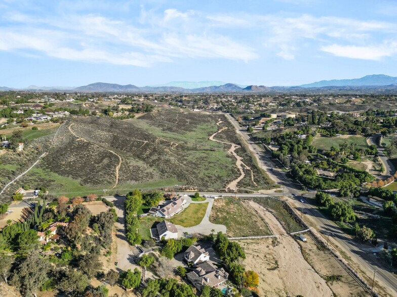 More Photos Of Anza Rd & Linda Rosea, Temecula Land For Sale