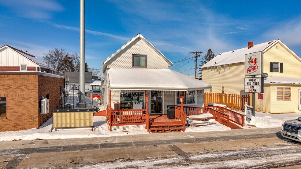 More Photos Of 613 E La Salle Ave, Barron Restaurant For Sale