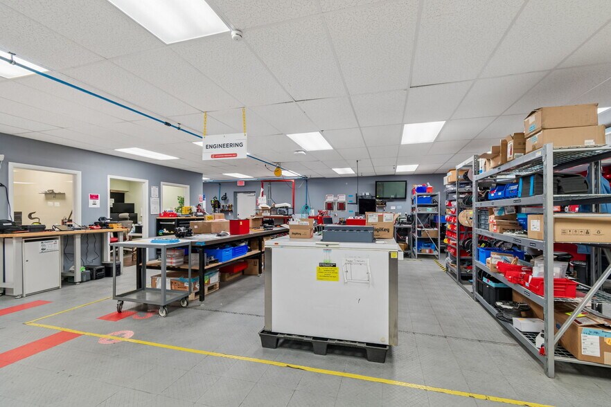 More Photos Of 1760-1770 Calumet St, Clearwater Warehouse For Lease
