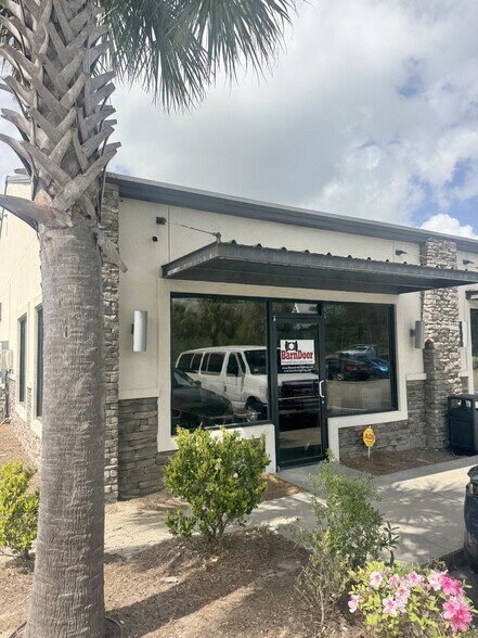 More Photos Of 3229 Argent Blvd, Ridgeland Showroom For Lease