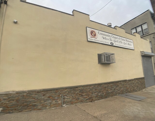 More Photos Of 391-393 Hawthorne Ave, Newark General Retail For Sale