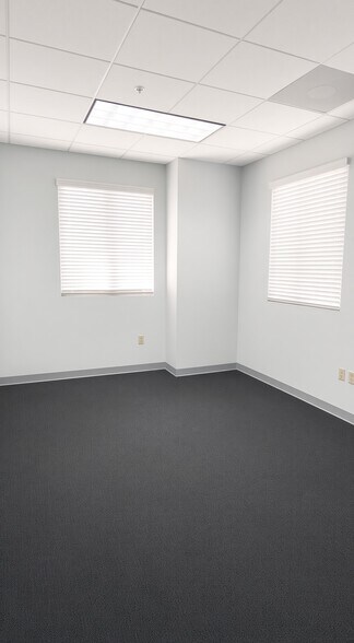 More Photos Of 5310 Clark Rd, Sarasota Medical For Lease