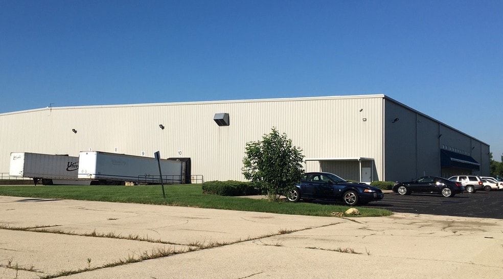 More Photos Of 1805 Industrial Ct, Belvidere Warehouse For Lease