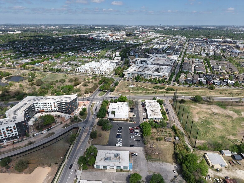 More Photos Of 3601 Manor Rd, Austin Freestanding For Sale