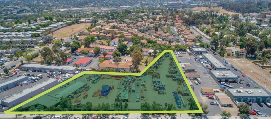 Primary Photo Of 460 Olive Ave, Vista Contractor Storage Yard For Lease