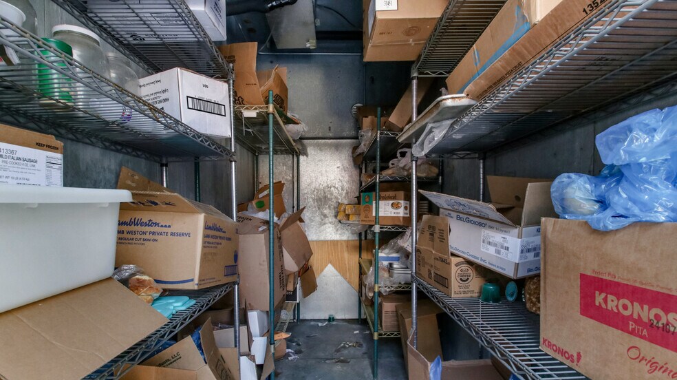 More Photos Of 613 E La Salle Ave, Barron Restaurant For Sale