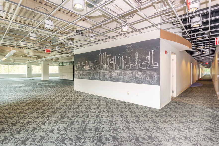 More Photos Of 1467 Rt 31 S, Annandale Office For Sale