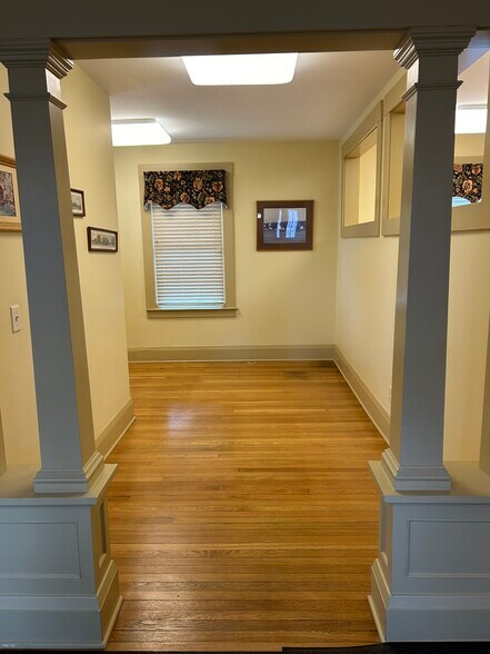 More Photos Of 280 Main St, Manchester Office For Sale