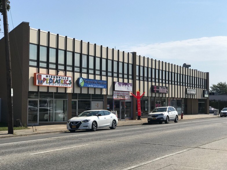 More Photos Of 535 S Broadway, Hicksville Office For Lease