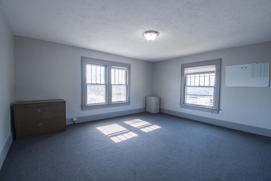 More Photos Of 8419 Cleveland Ave NW, North Canton Office Residential For Sale