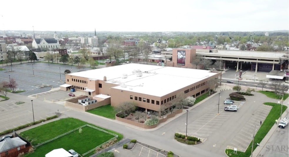 More Photos Of 1020 Market Ave N, Canton Office For Lease