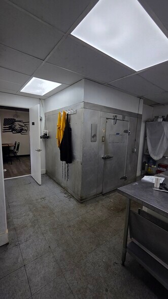More Photos Of 521 Broadway St, Quantico General Retail For Lease