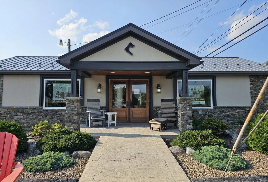 Primary Photo Of 341 N Market St, Elysburg Freestanding For Lease