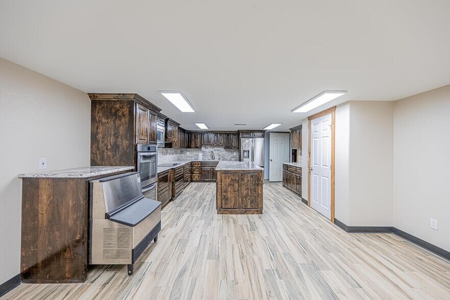More Photos Of 4012 E County Road 63, Midland Specialty For Sale