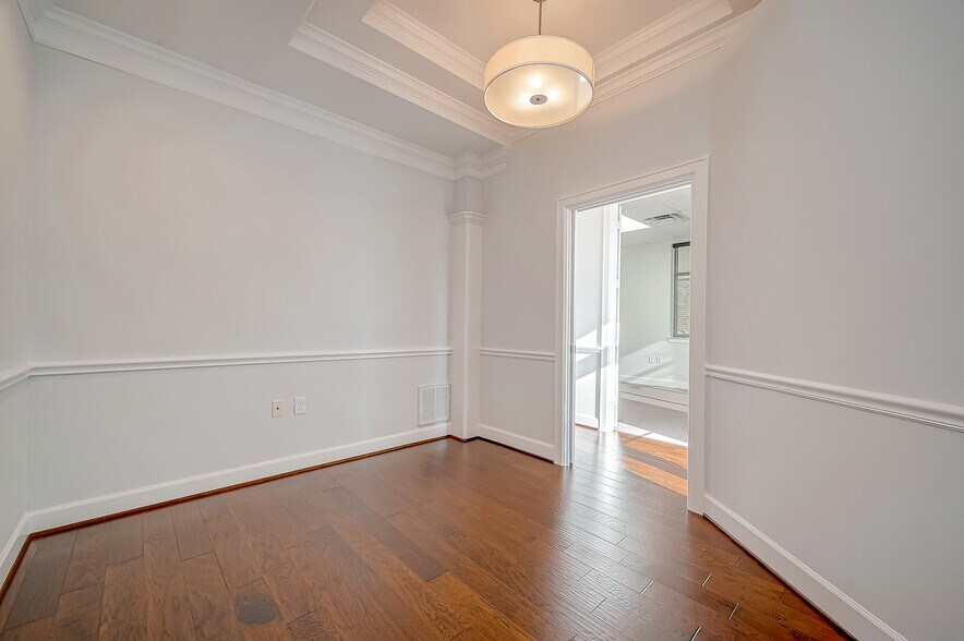 More Photos Of 16000 Park Ten Pl, Houston Medical For Lease