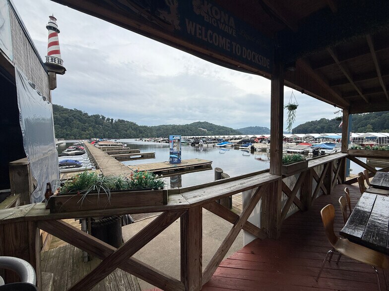 More Photos Of 69 Mont Chateau Rd, Morgantown Restaurant For Sale