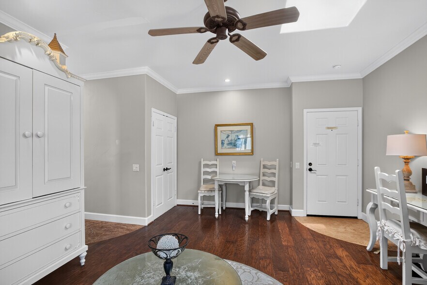 More Photos Of 95 S Ocean Ave, Cayucos Hospitality For Sale